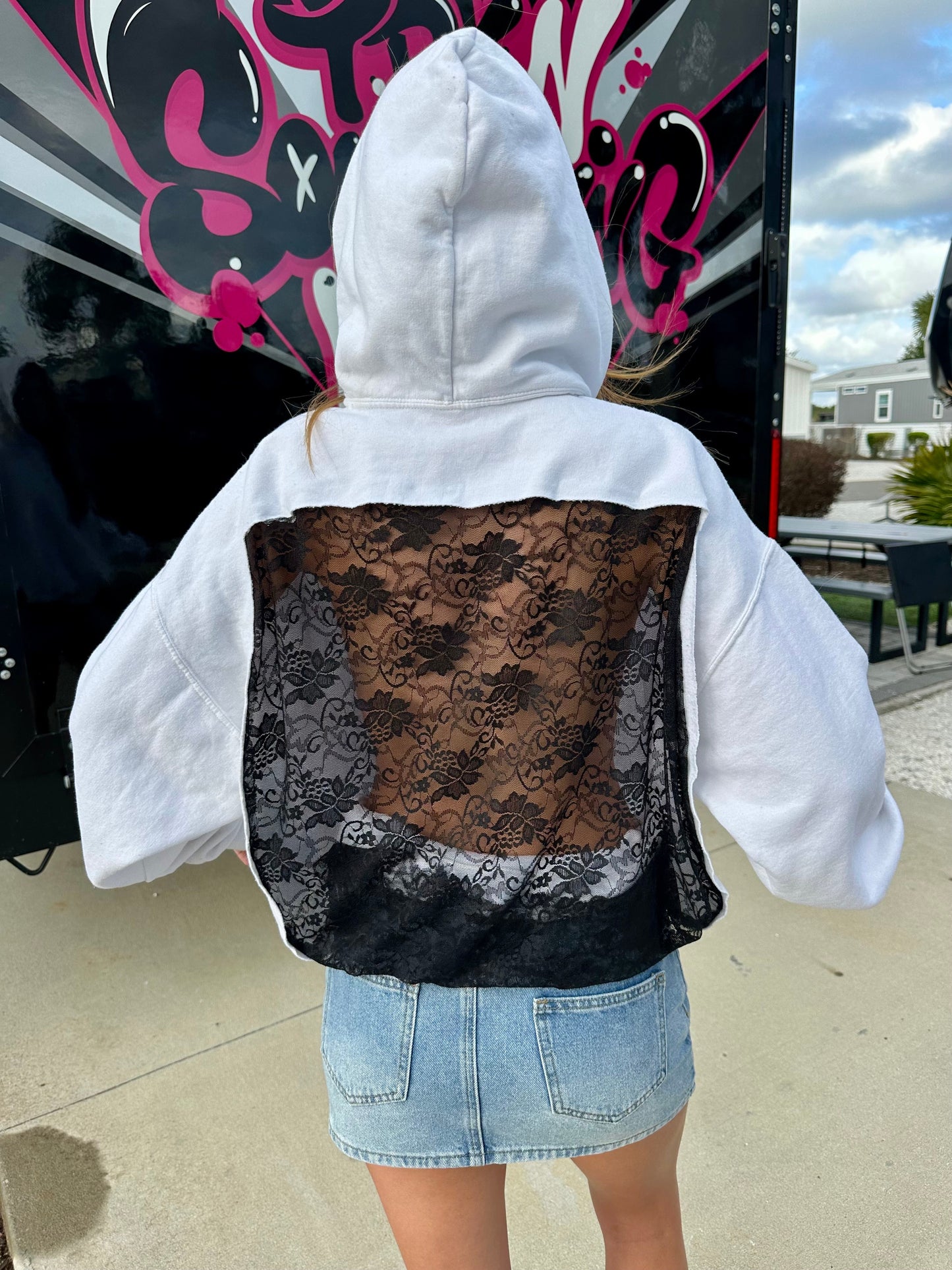 Viral lace hoodie